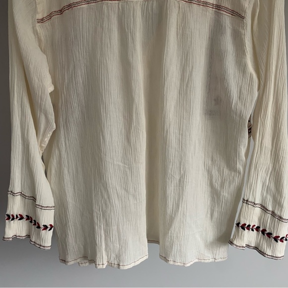 • [World Market] Embroidered Top • - Picture 9 of 10